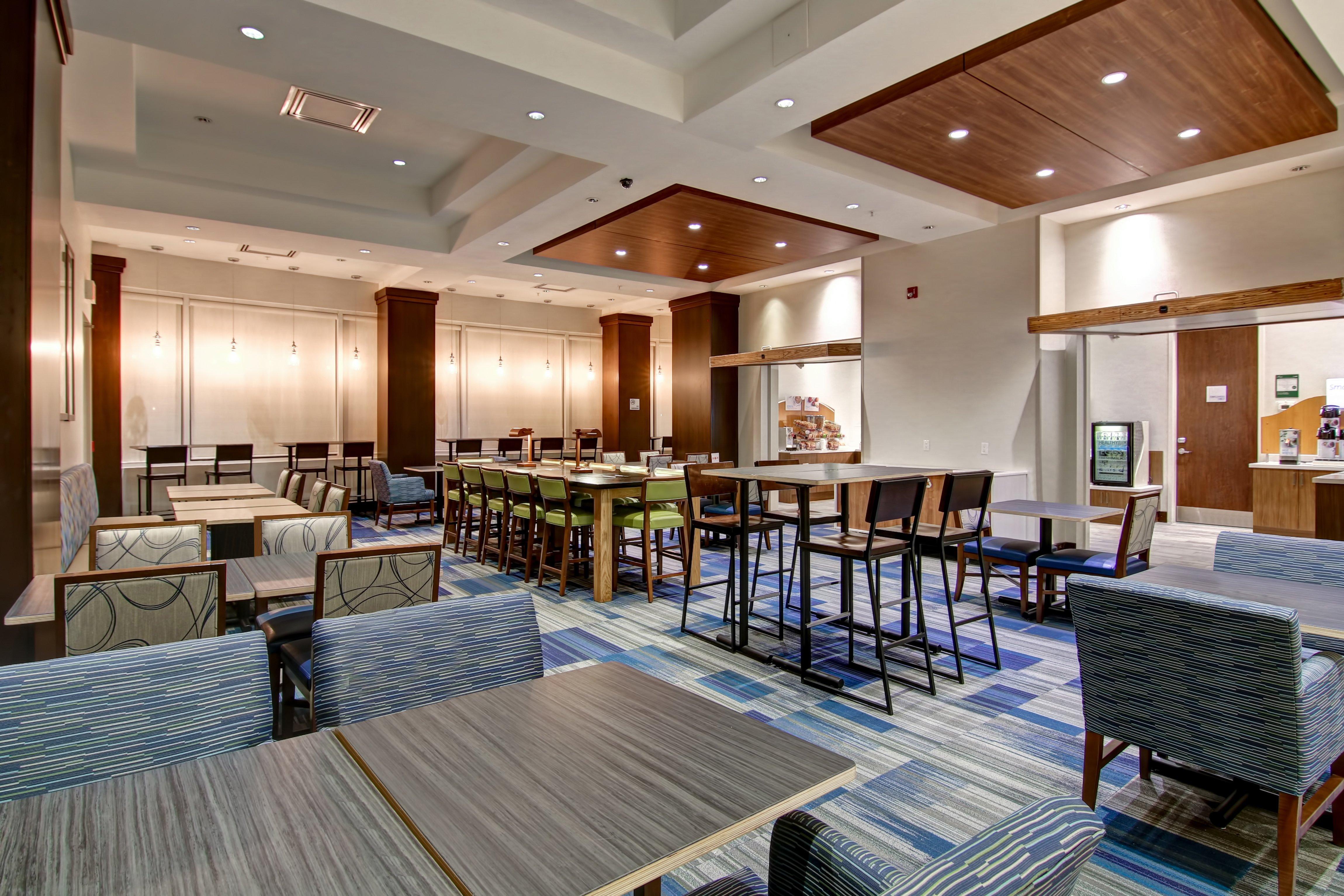 Express & Toronto - Markham By Ihg 3*