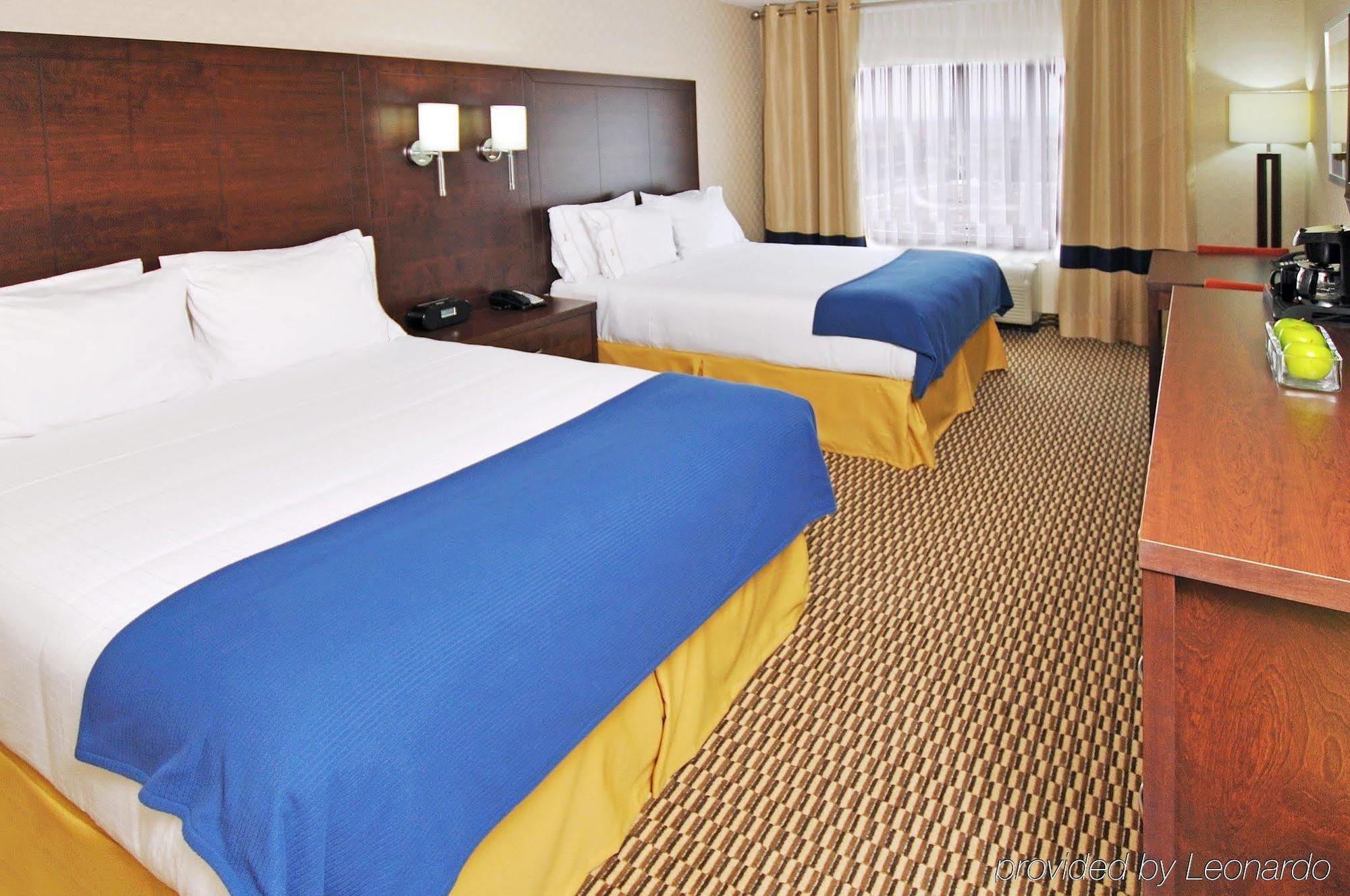 Express & Toronto - Markham By Ihg Hotel Richmond Hill